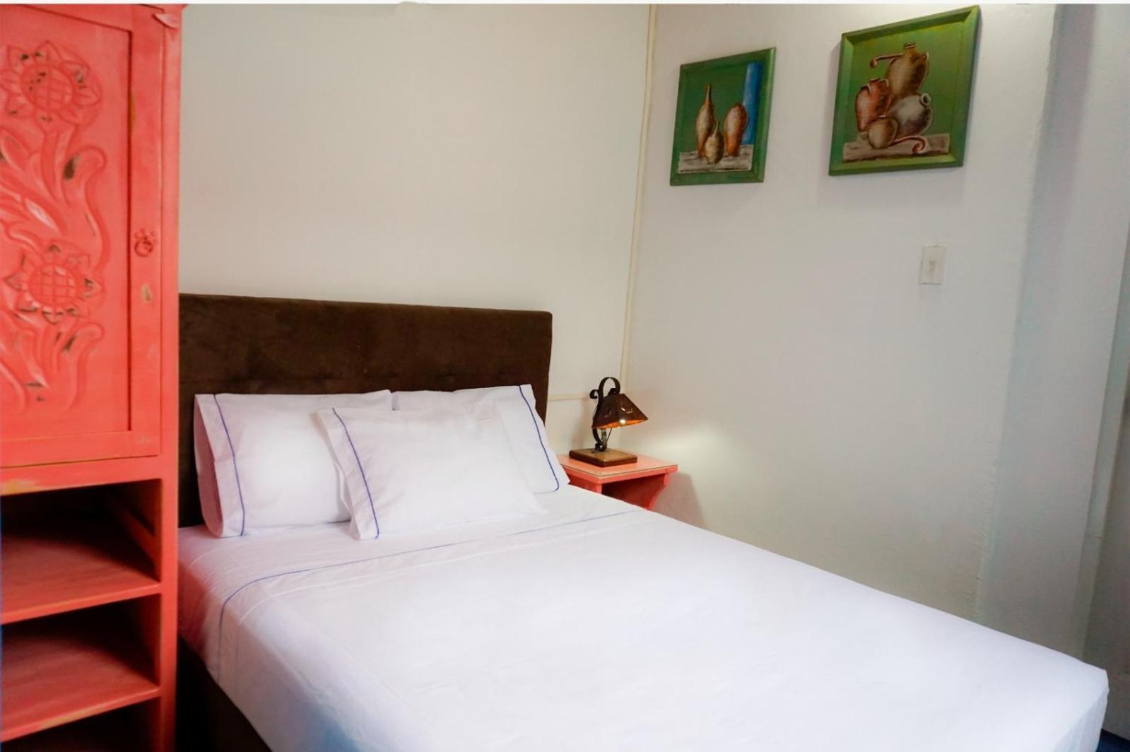 Hotel Casa Narvaez Girardot Exteriör bild